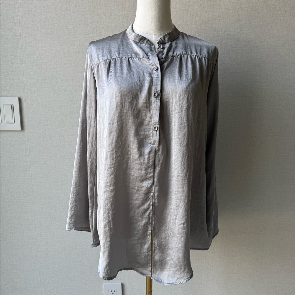 Stillwater Light Gray Mandarin Collar Button-Front Women's Blouse